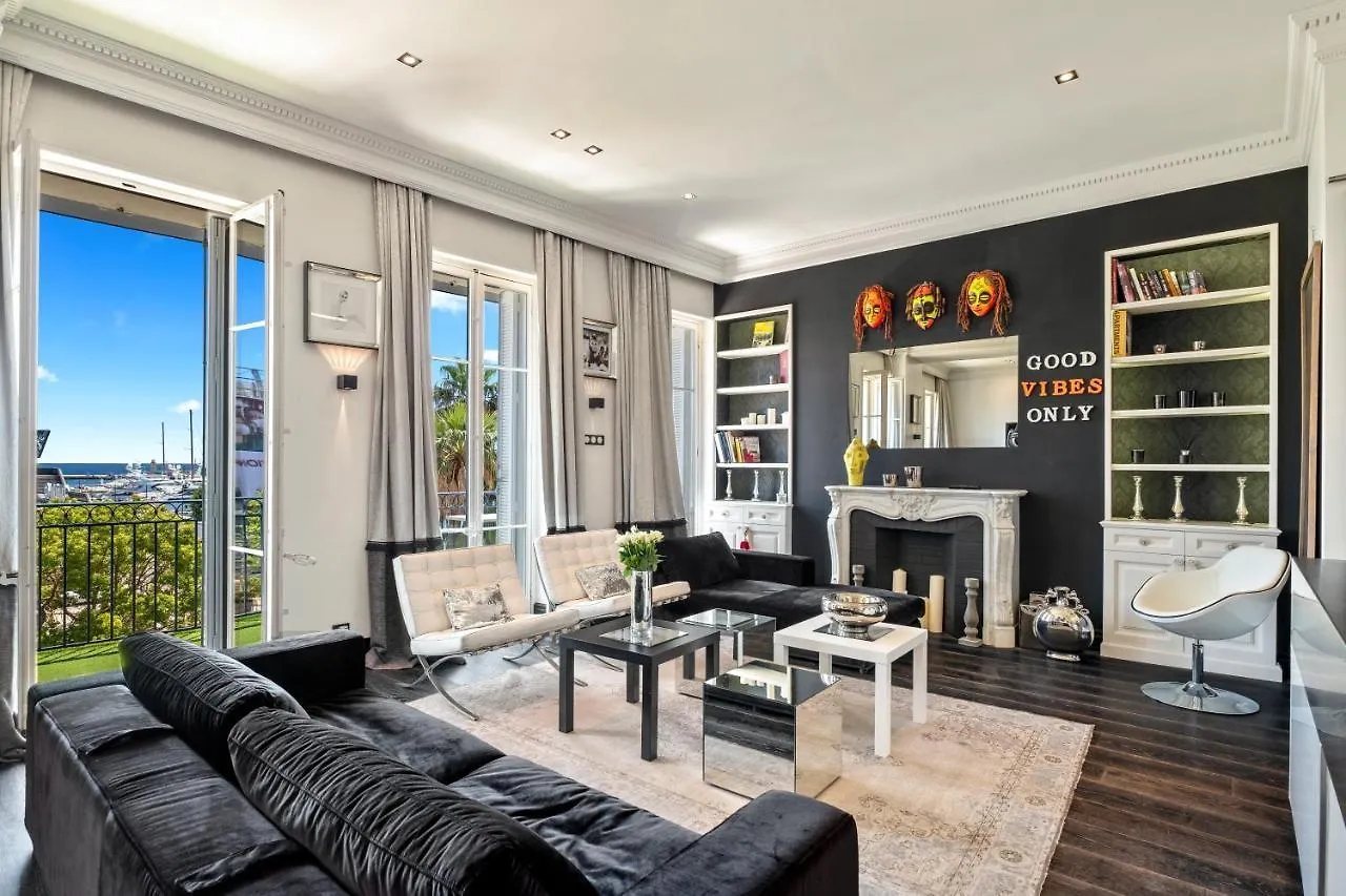 Croisette Luxury Waterfront Across The Sea Apartment Cannes France