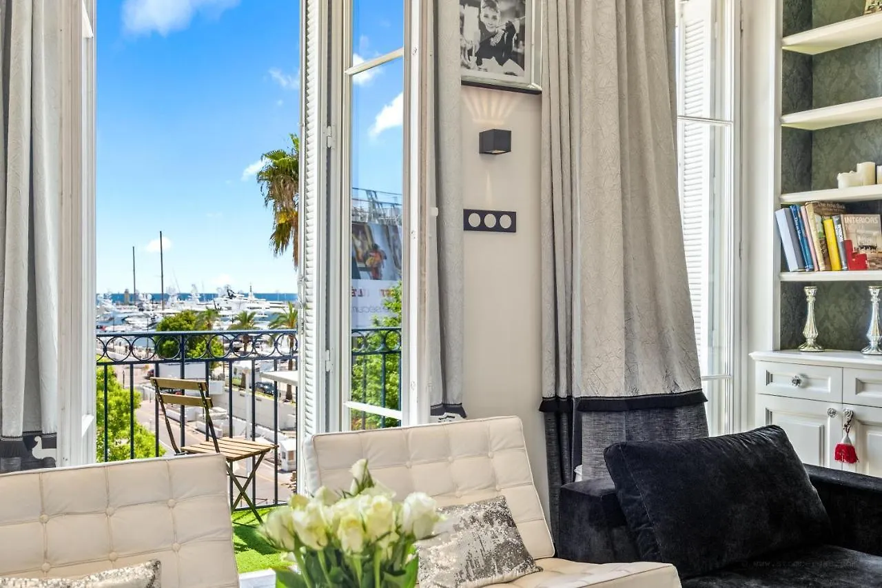 Croisette Luxury Waterfront Across The Sea Apartment Cannes